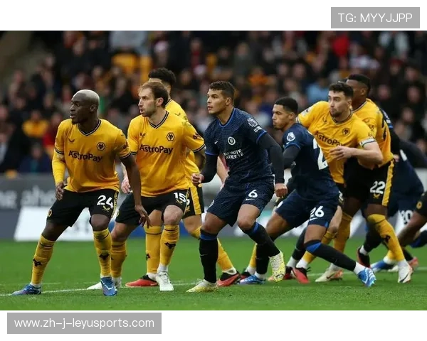 切尔西门将长传助攻,前锋单刀破门,激情四射的经典瞬间 切尔西门将长传助攻,前锋单刀破门,激情四射的经典瞬间