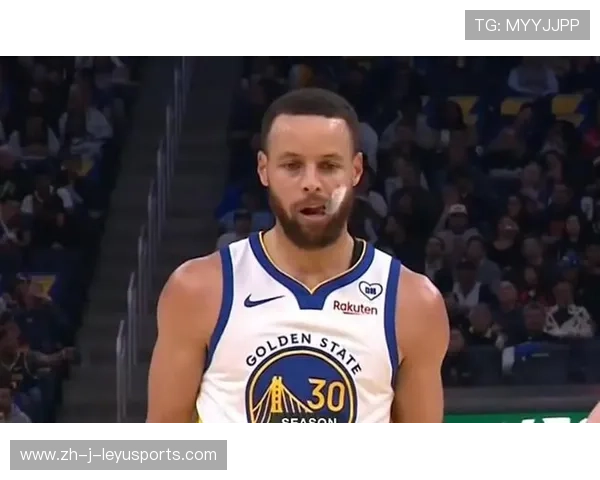 勇士反弹获胜,库里表现依旧抢眼,勇士队员对库里 勇士反弹获胜,库里表现依旧抢眼,勇士队员对库里