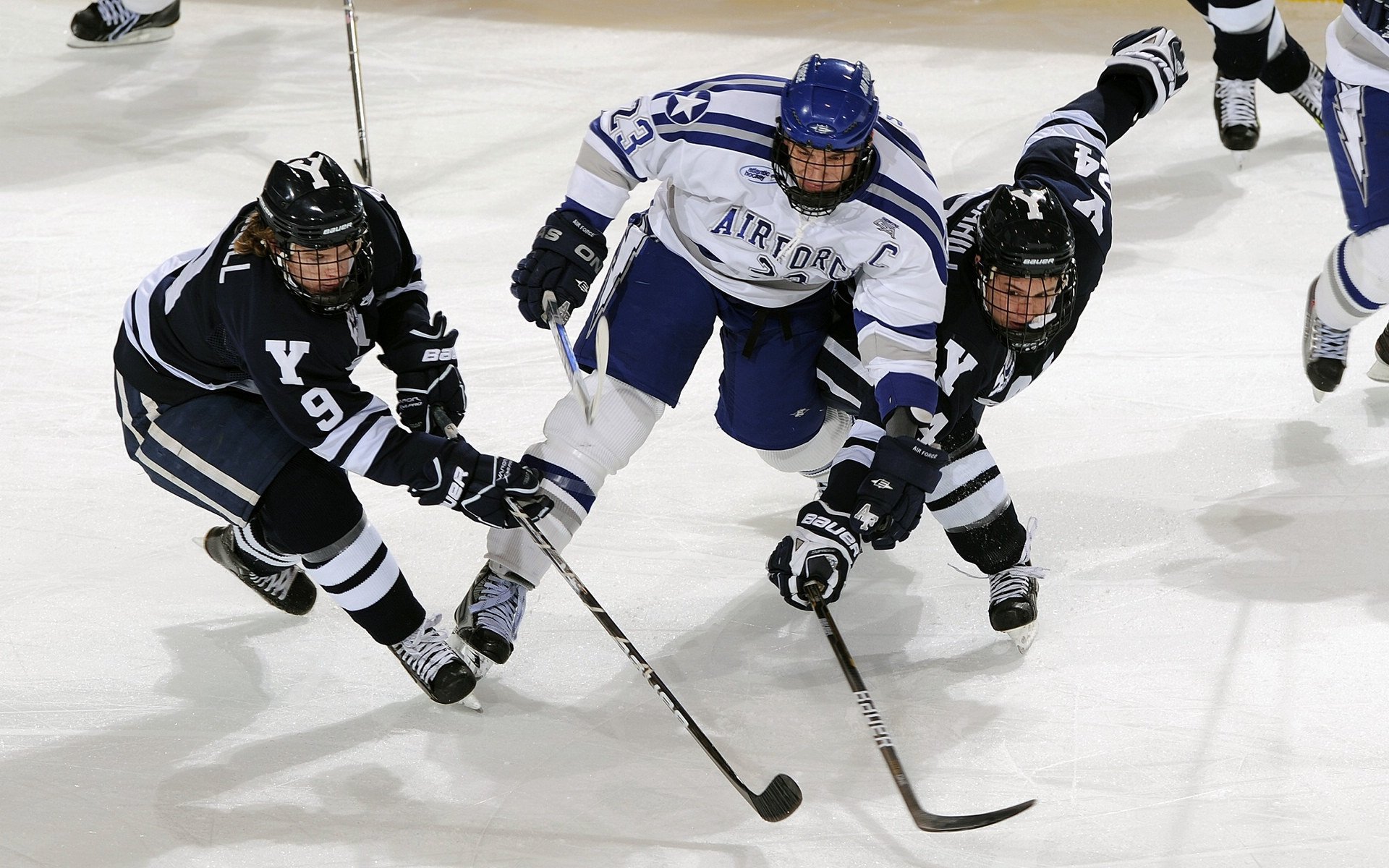 世界杯八强：德国迎来英格兰 经典“英德大战”再度轮回